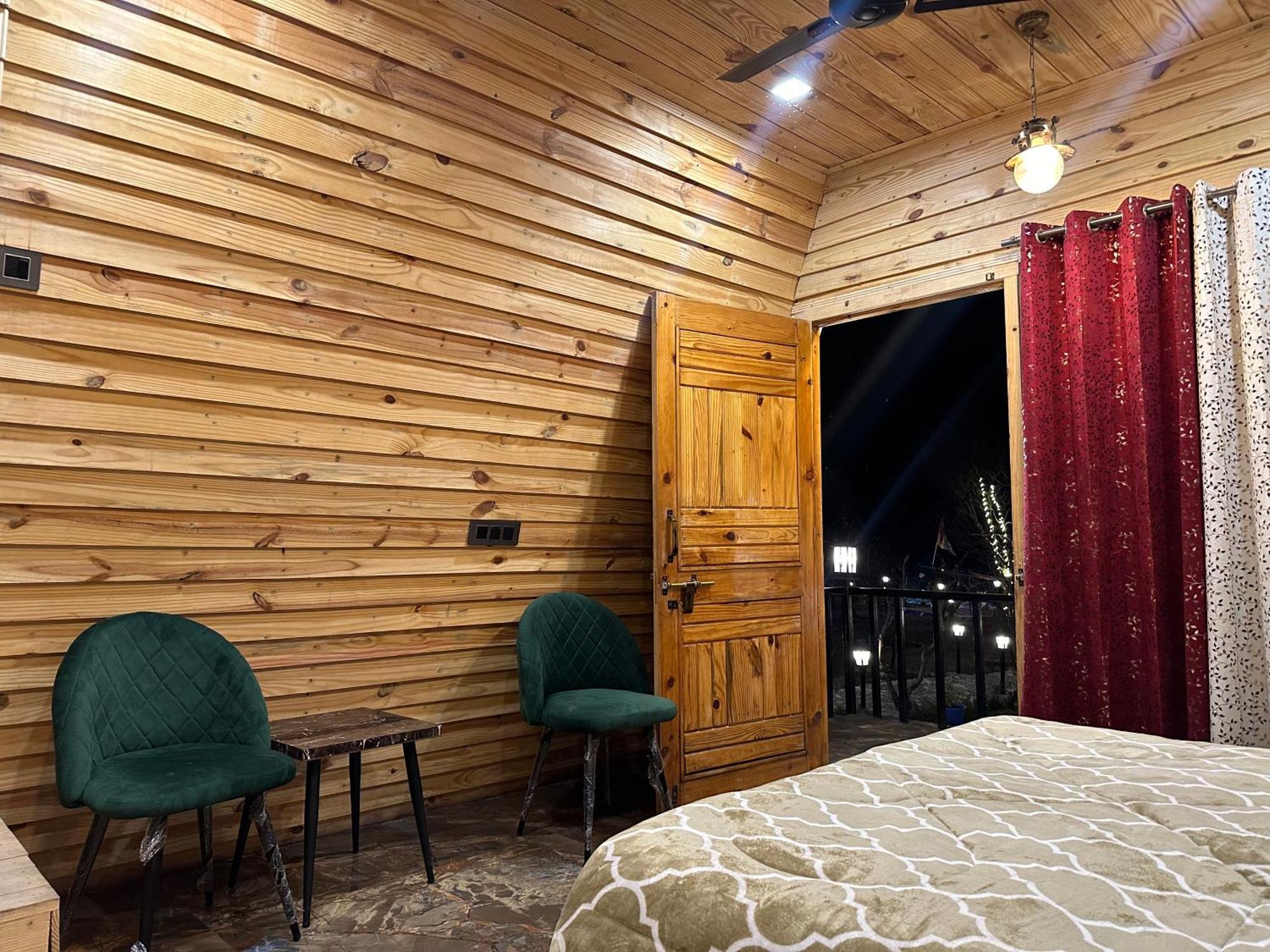 Cabana Riverside Resort - Kainchi Dham Nainital Exteriör bild