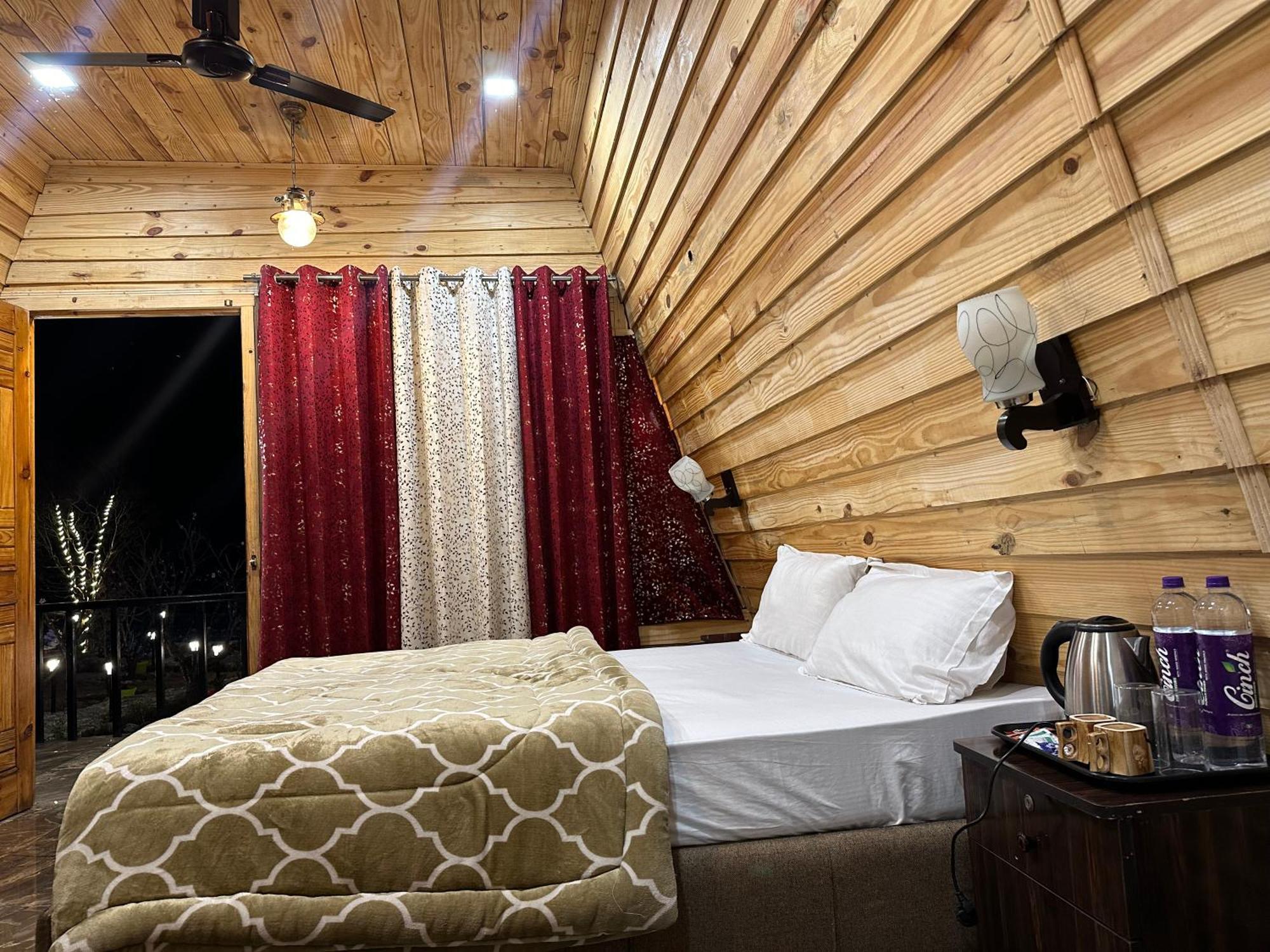 Cabana Riverside Resort - Kainchi Dham Nainital Exteriör bild
