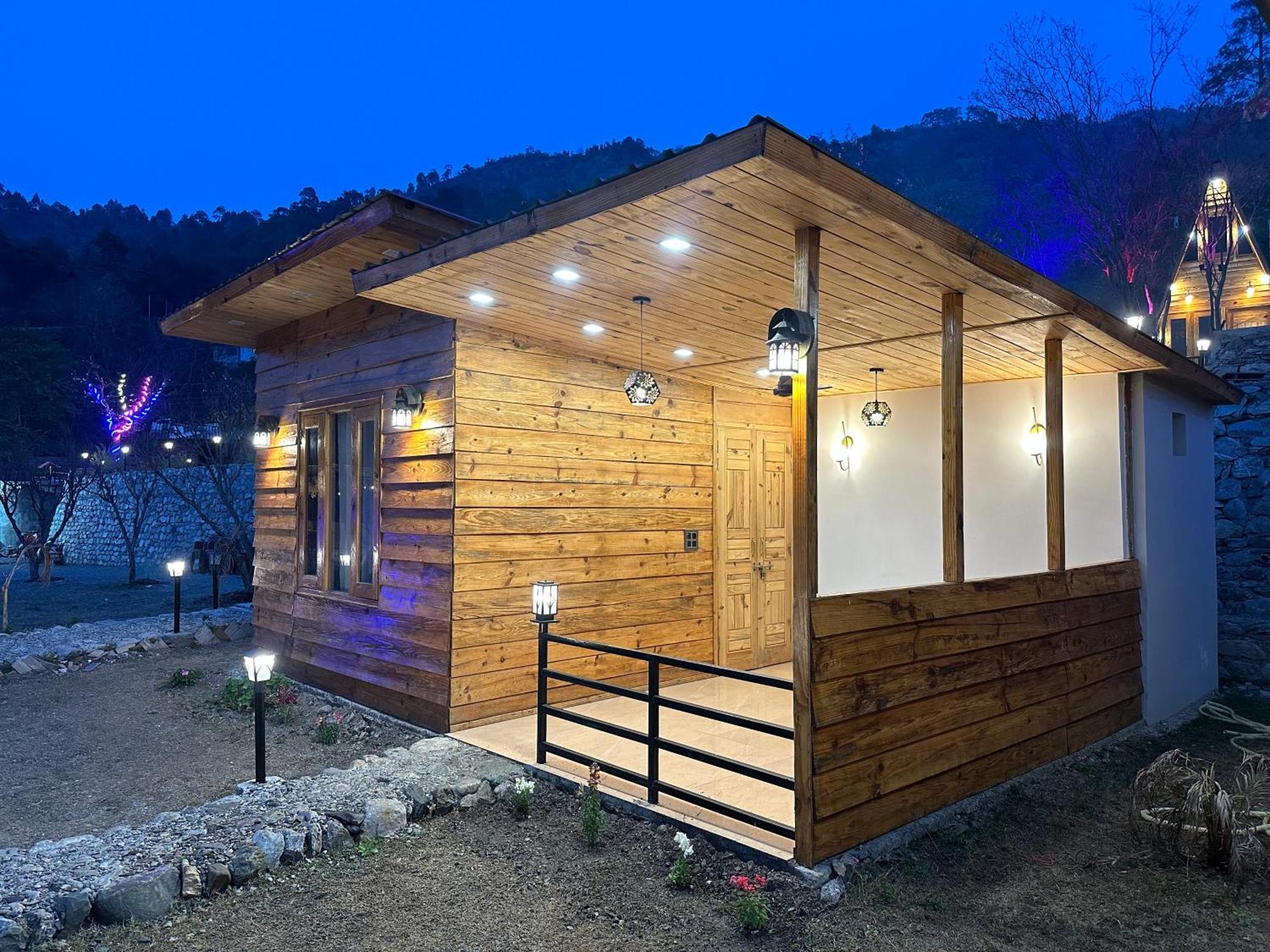 Cabana Riverside Resort - Kainchi Dham Nainital Exteriör bild