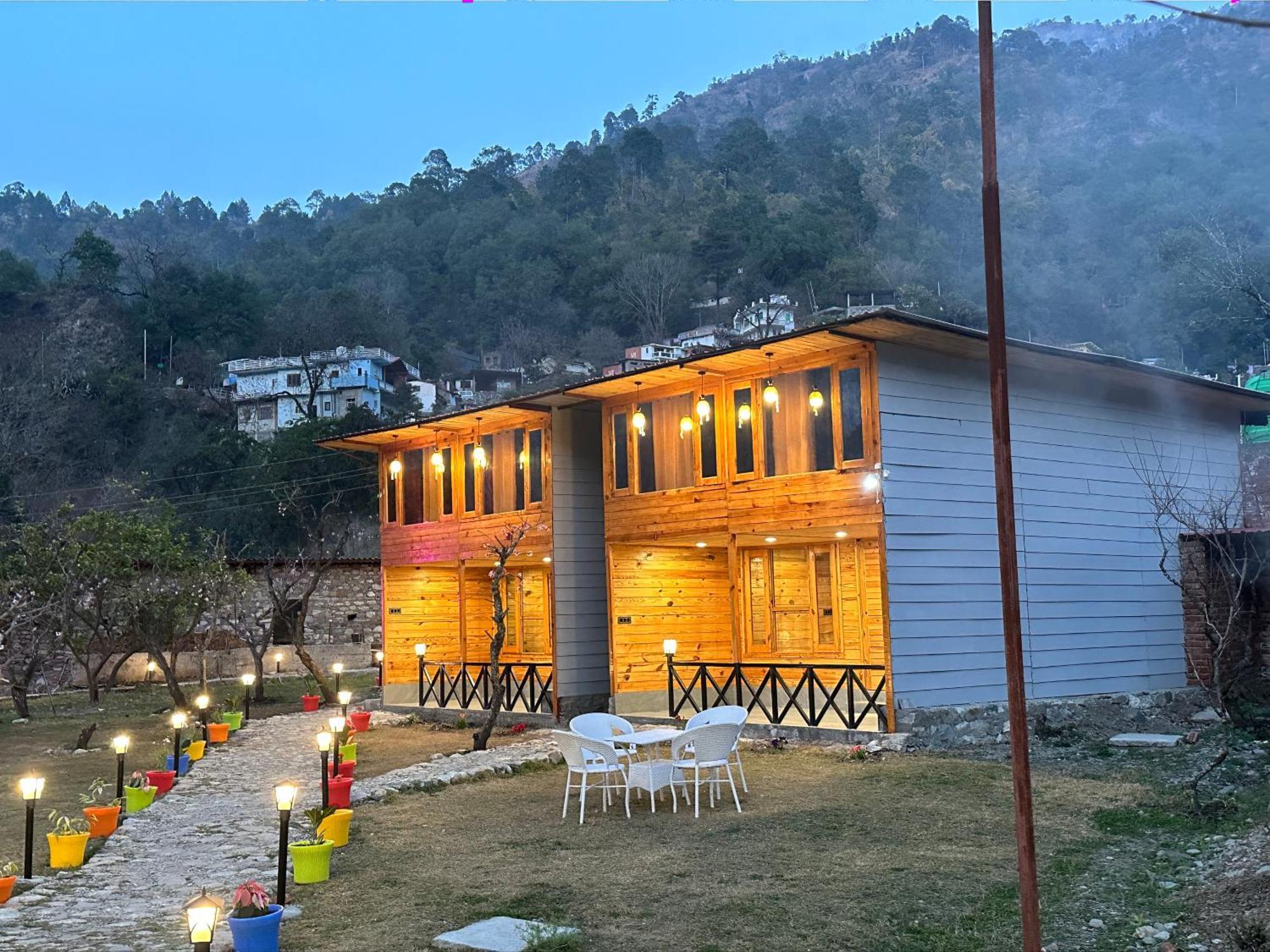 Cabana Riverside Resort - Kainchi Dham Nainital Exteriör bild